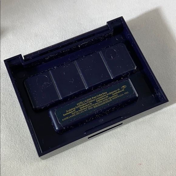 Estée Lauder 4pc gift set - Picture 3 of 6